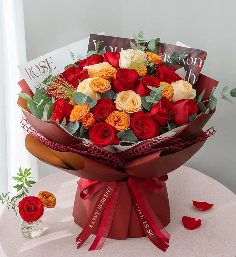 你是唯一卡罗拉红玫瑰11枝，满天星、尤加利 - 1