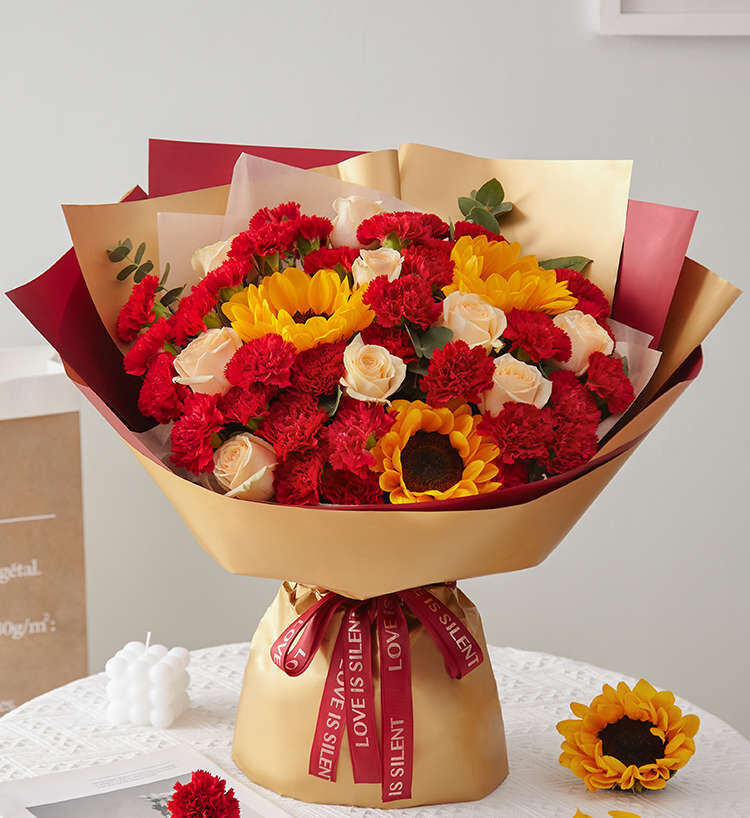 外婆70岁生日，可以给老人家送花吗?送花该送给什么呢？